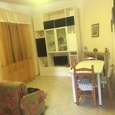 Villa Luisa ปอร์ติชี ภายนอก รูปภาพ